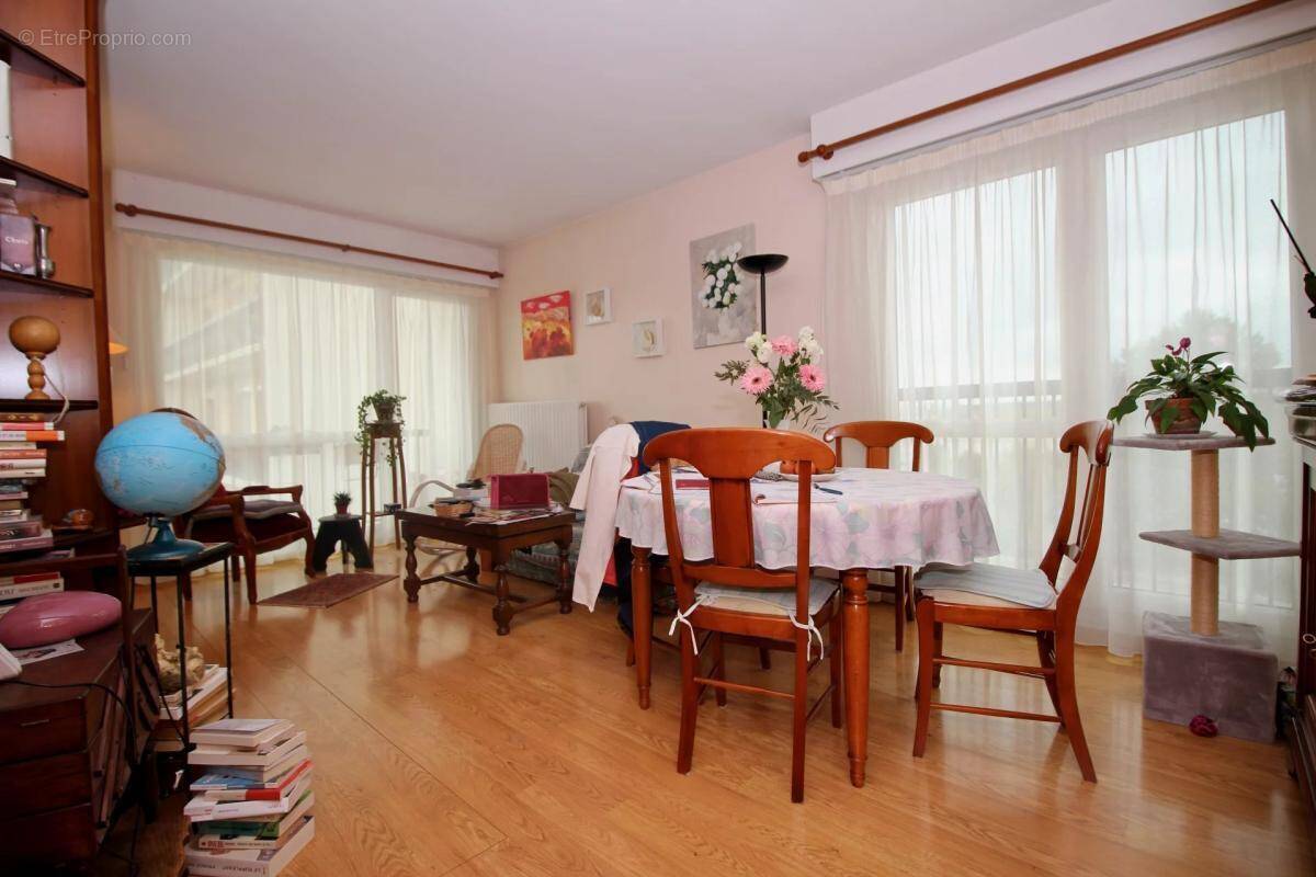 Appartement à MAUREPAS