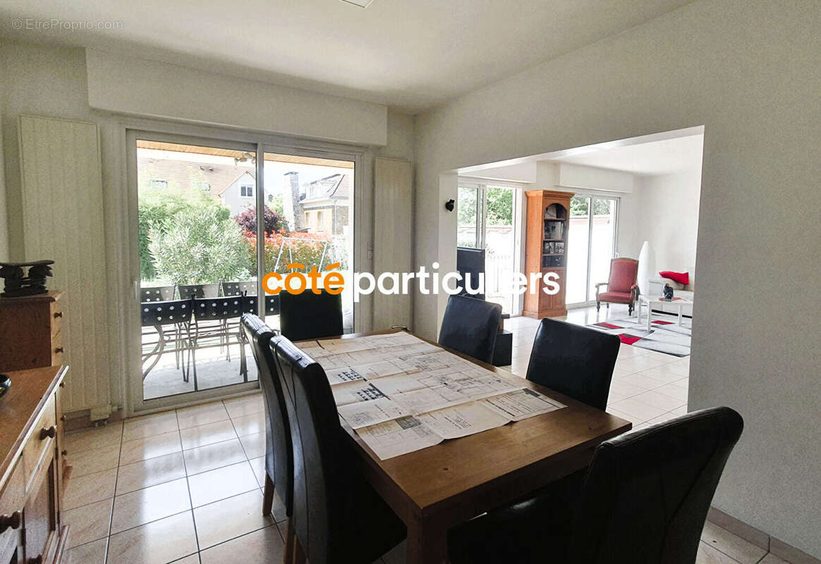 Maison à VILLENEUVE-LE-ROI