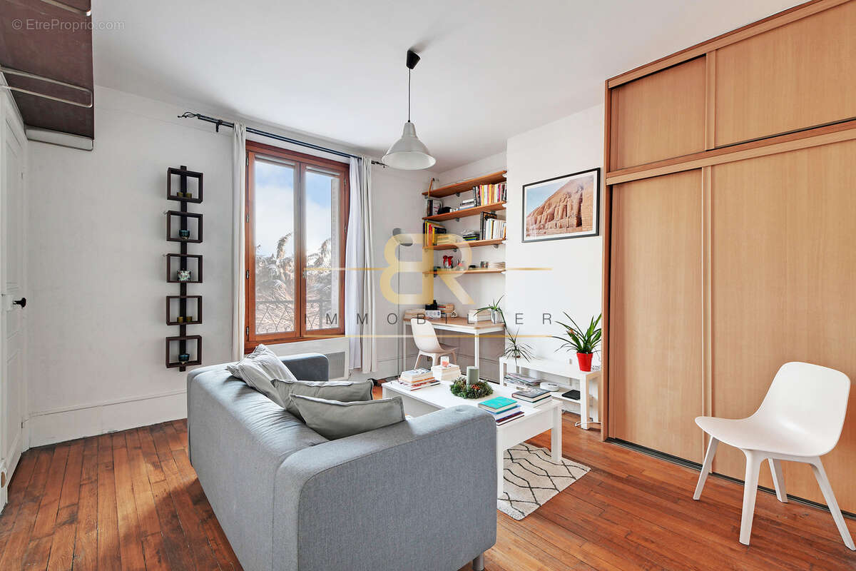 Appartement à CHARENTON-LE-PONT