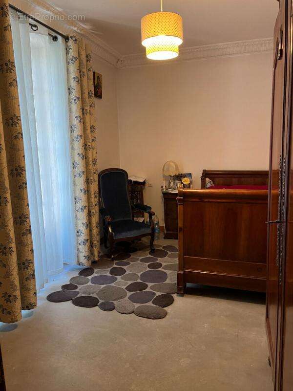 BELLE Maison Fresnay sur Sarthe 8 pièce(s) 328 m2 - photo 7