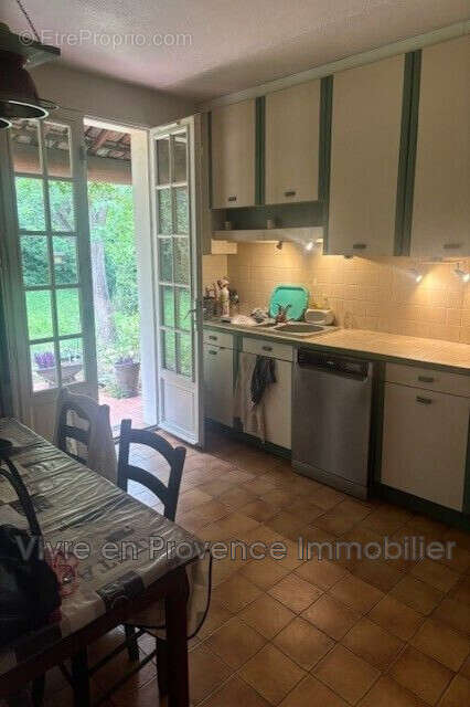 Maison à MORIERES-LES-AVIGNON