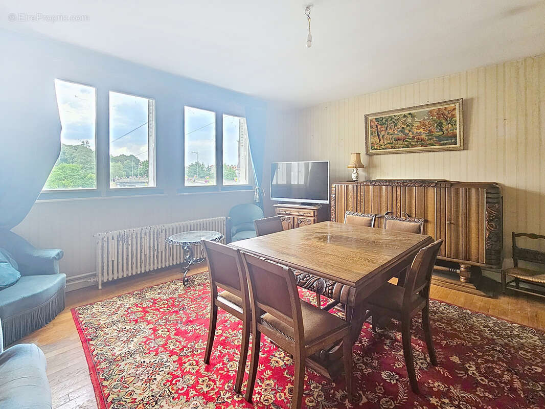 Maison de ville - beau potentiel - photo 4