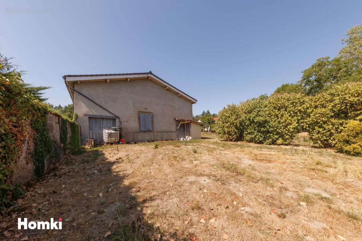 Maison/Villa T5 de 155 m2 à Peschadoires 63920 - photo 23