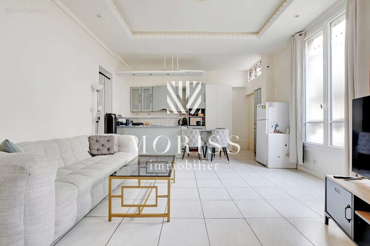 Appartement à PARIS-18E