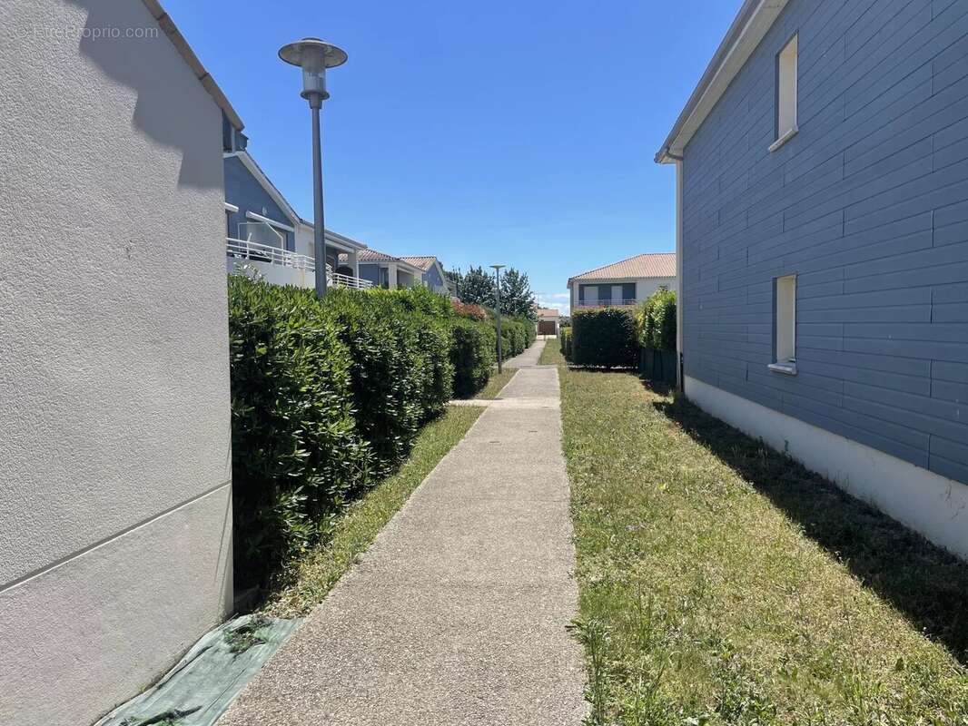 Appartement dans une résidence avec piscine - photo 18