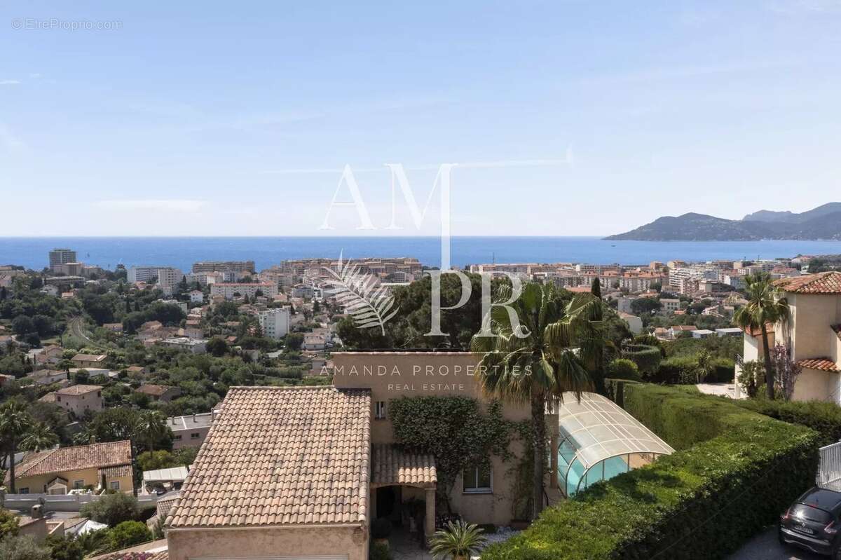 Maison à CANNES