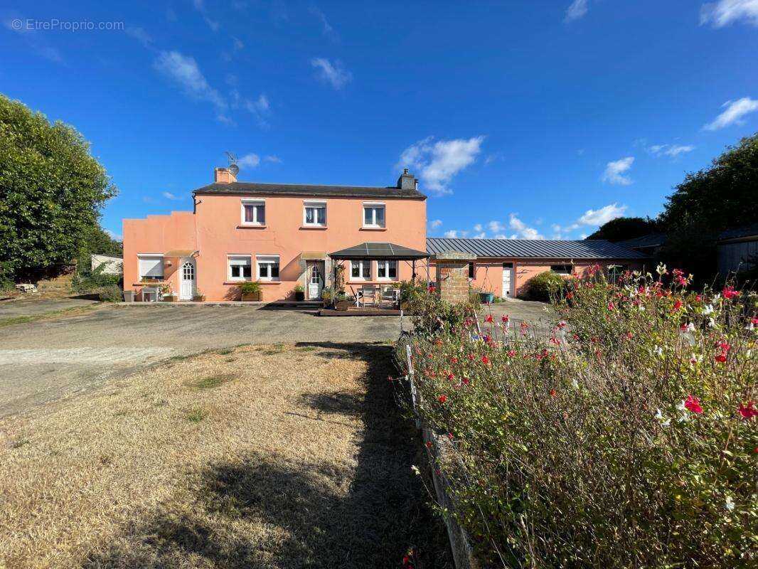 Propriété à vendre 12 pièces LANRIVAIN (22) - photo 2