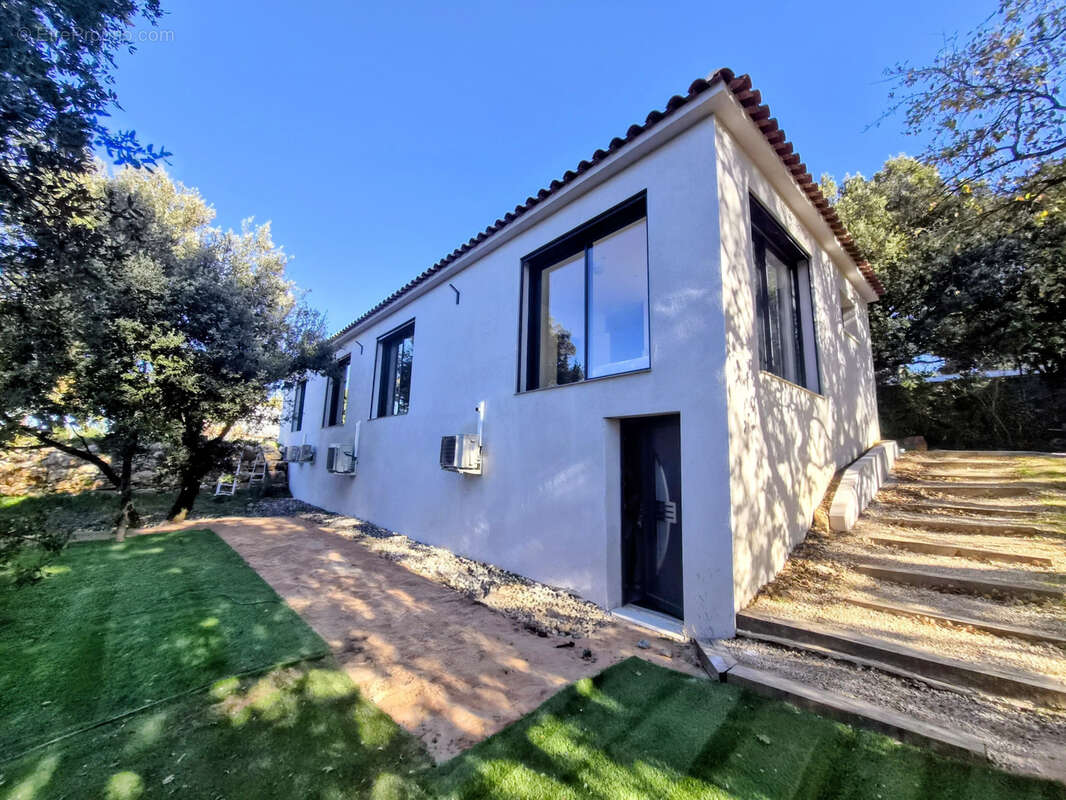 Maison à FLASSANS-SUR-ISSOLE