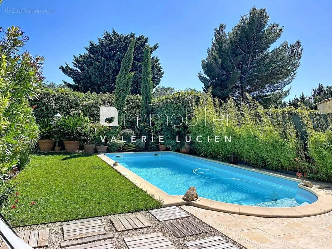 Maison à MAUSSANE-LES-ALPILLES