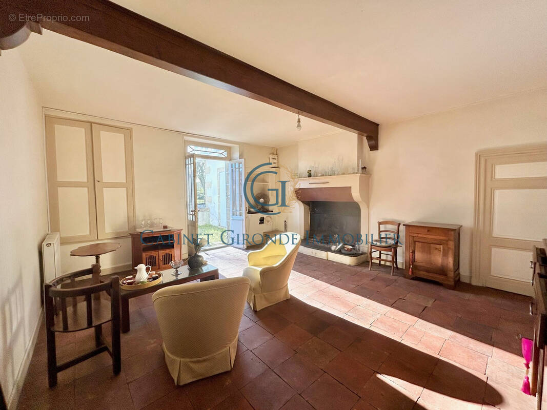 Maison à PRECHAC