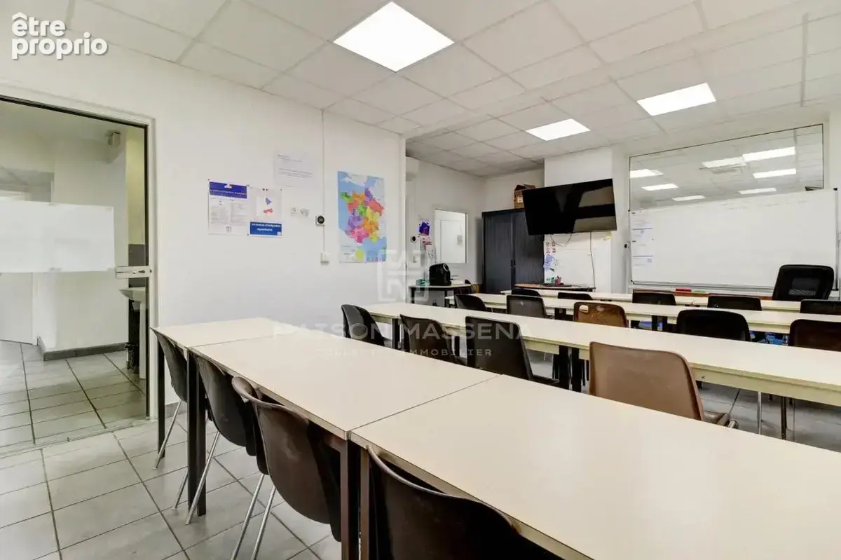 Nice – secteur gambetta – murs commerciaux – 159,99 m² - photo 4