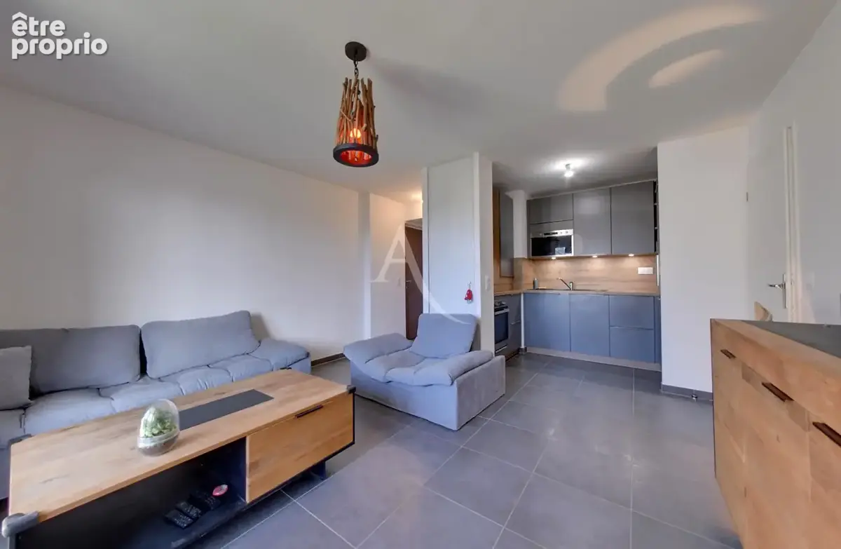 Appartement Chevry Cossigny  2 pièce(s) 40.81 m2 - photo 4