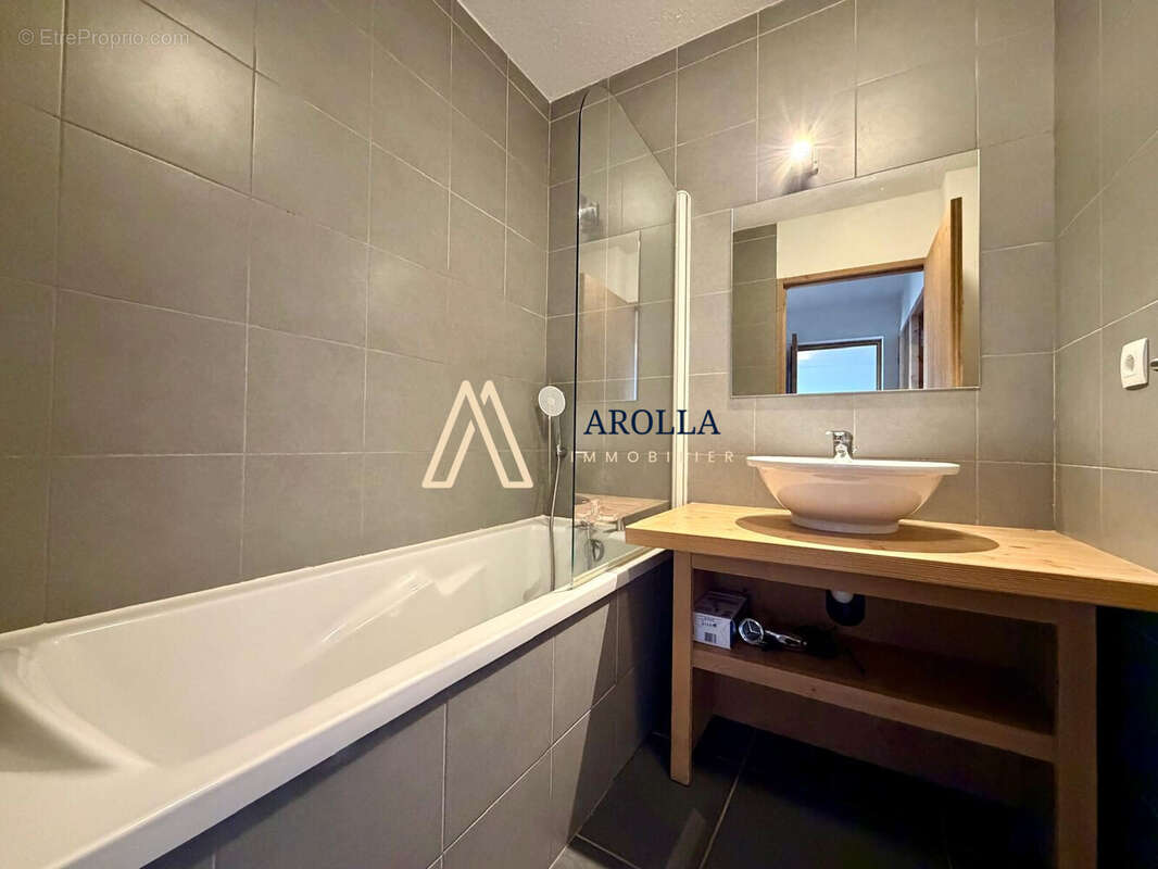 Appartement 65 m² à Bourg-Saint-Maurice  - photo 9
