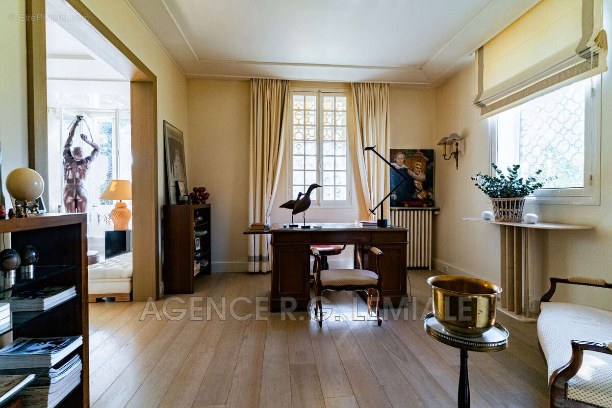 Maison à MAISONS-LAFFITTE