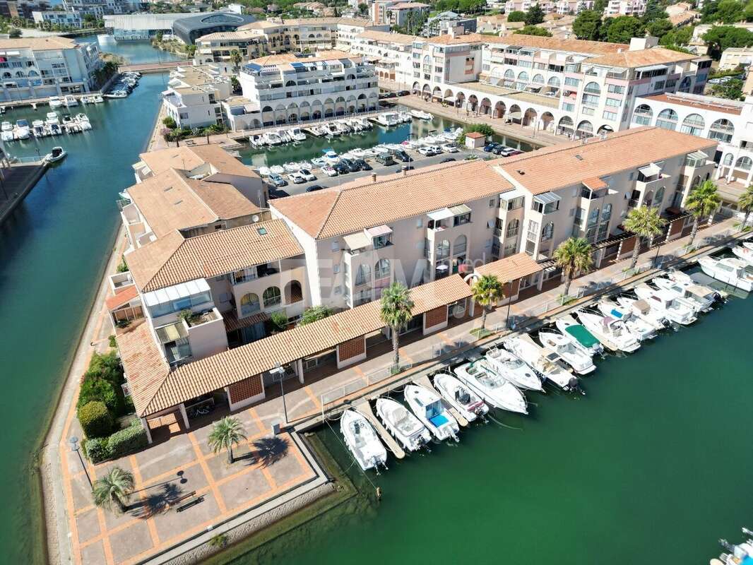 Sète  t2 terrasse vue port  dernier étage - photo 7