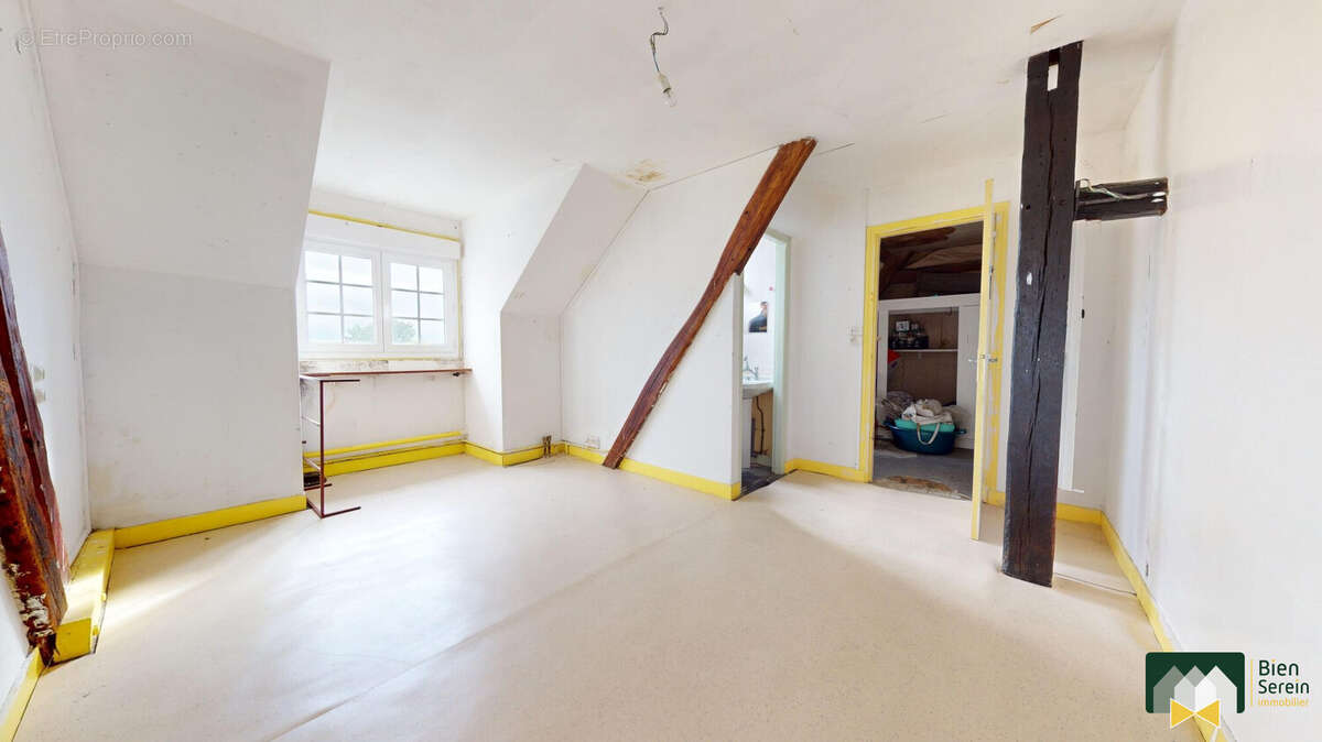 Appartement à BROU