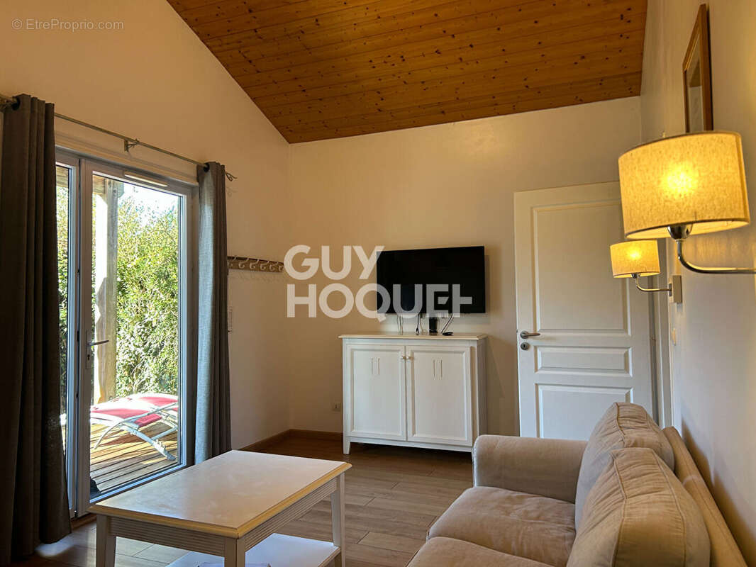 Maison à PARENTIS-EN-BORN