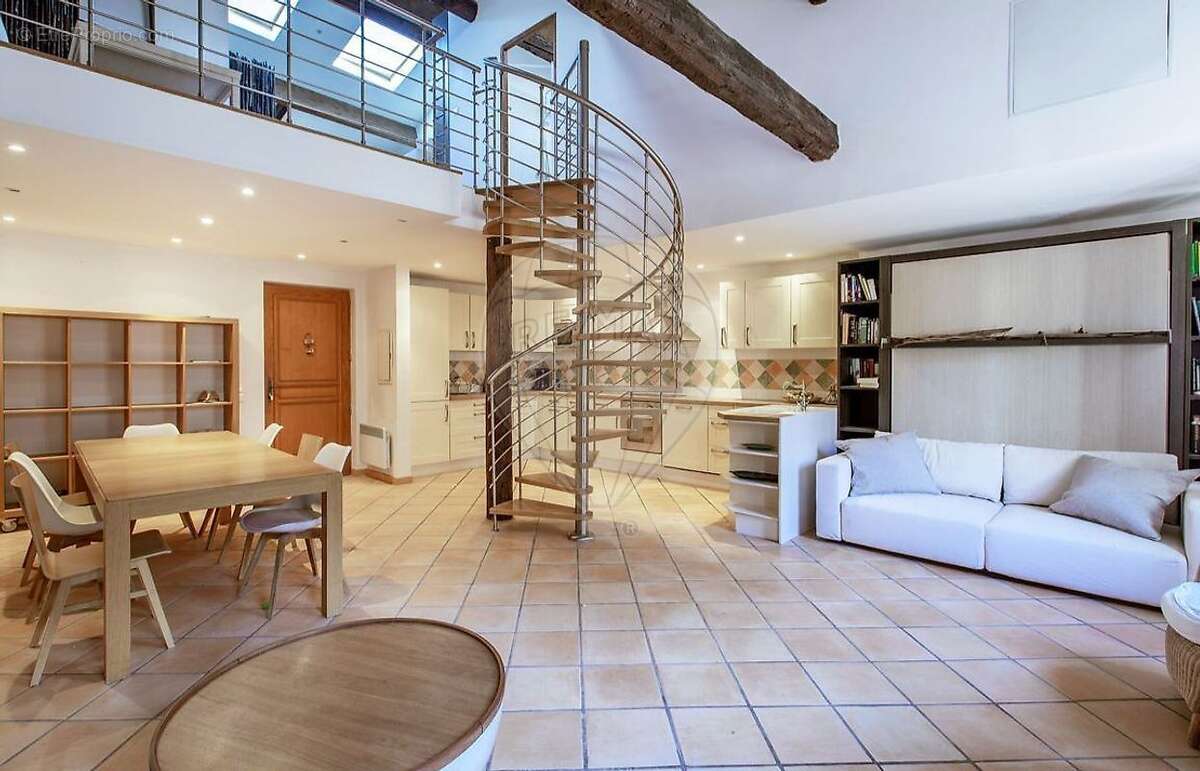 Appartement à VILLEFRANCHE-SUR-MER