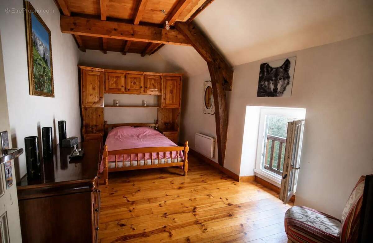 Maison de 5 pièces dans un village au calme - photo 7