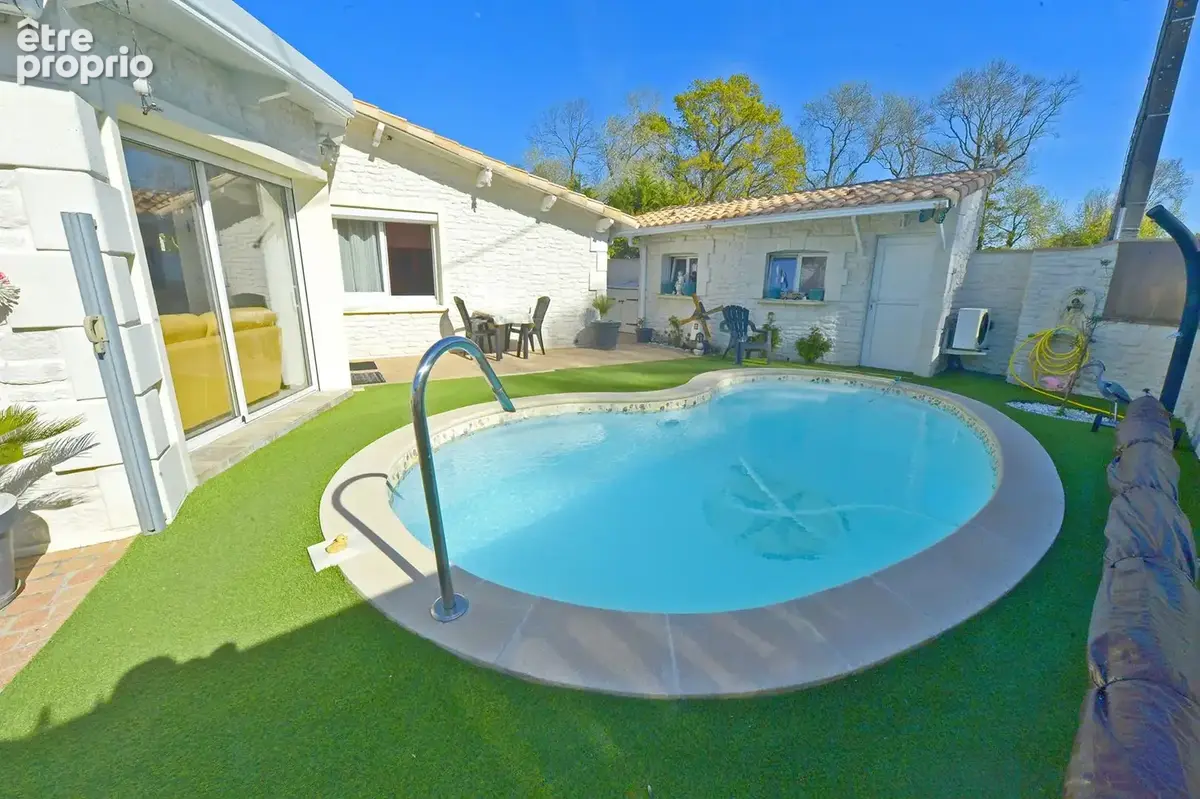 Maison 76 m² à Saint-Sulpice-De-Royan  - photo 2