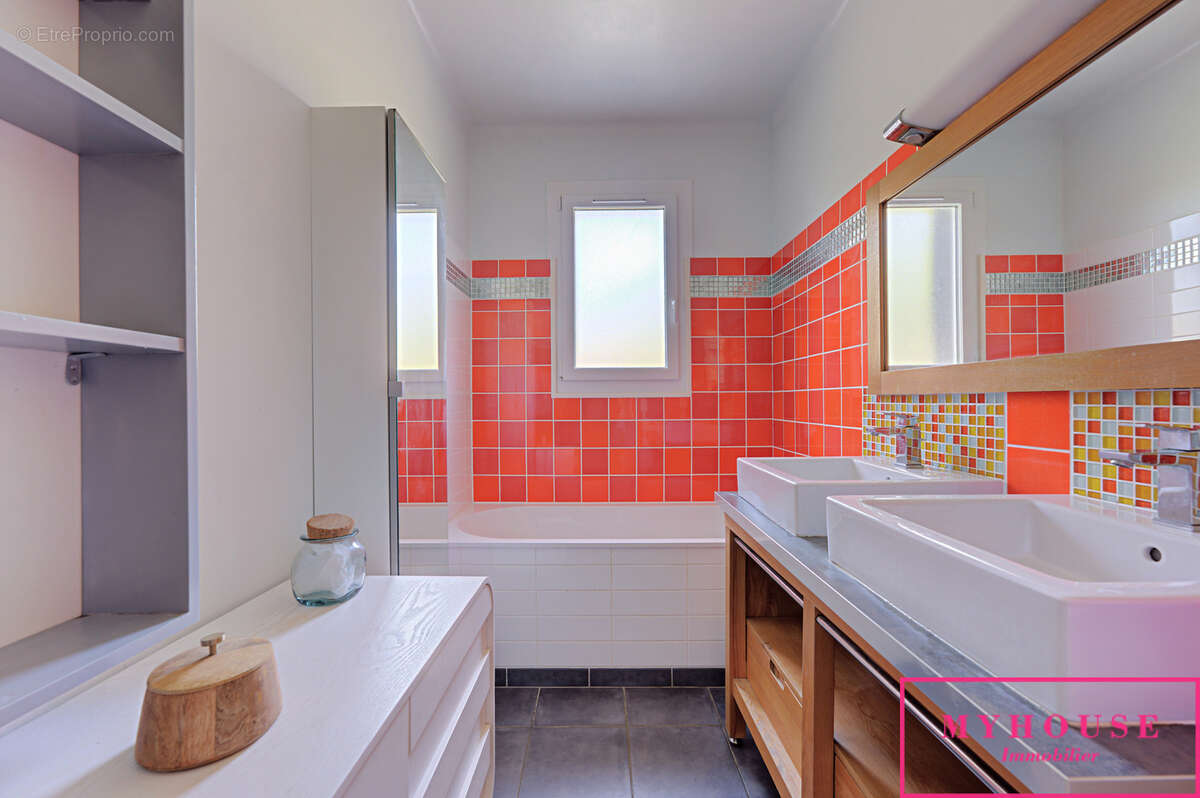 Maison 6P 162m2 (Triangle d'Or) - photo 18