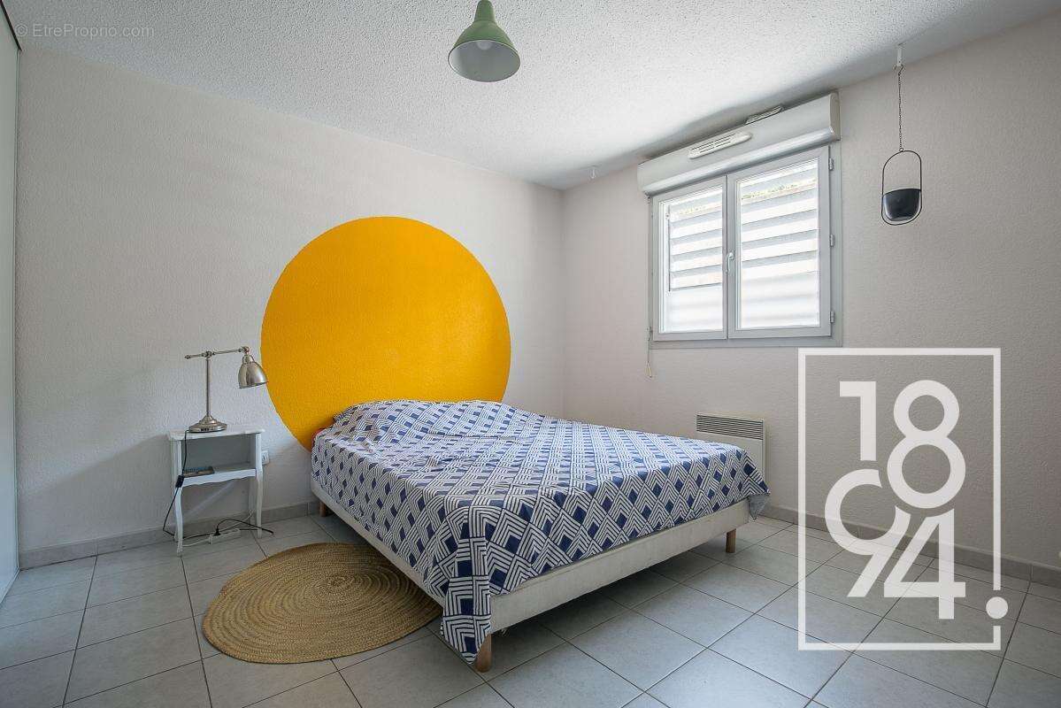 Appartement à MARSEILLE-3E