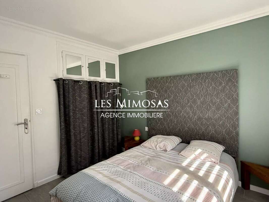 Appartement à LE MUY