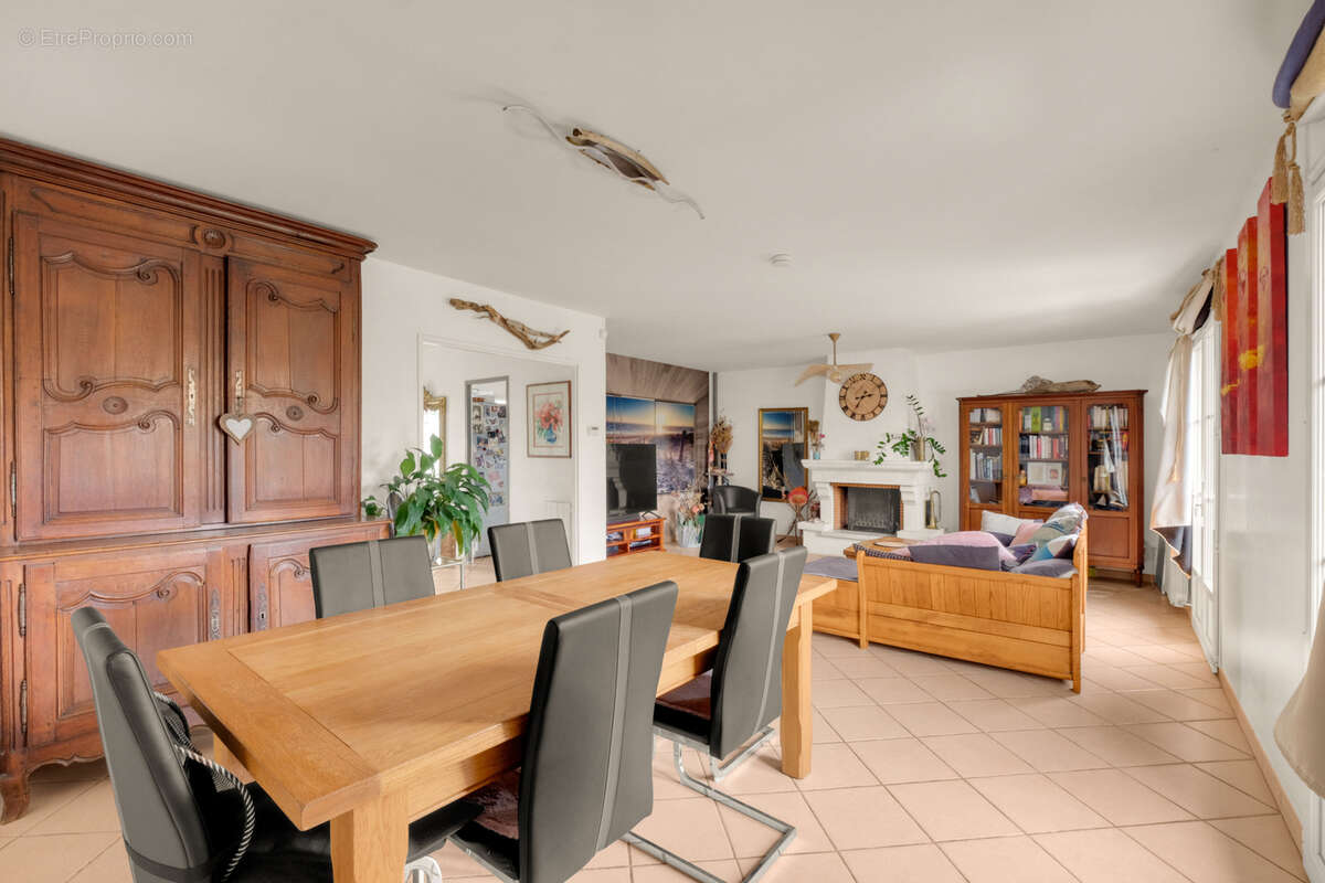 Maison à SAINT-SULPICE