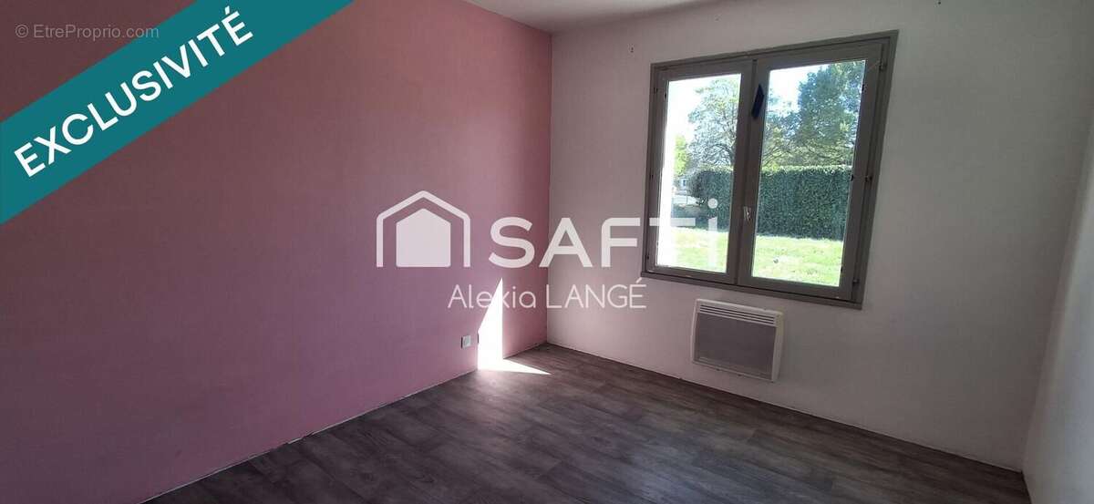 Photo 7 - Maison à CROUZILLES