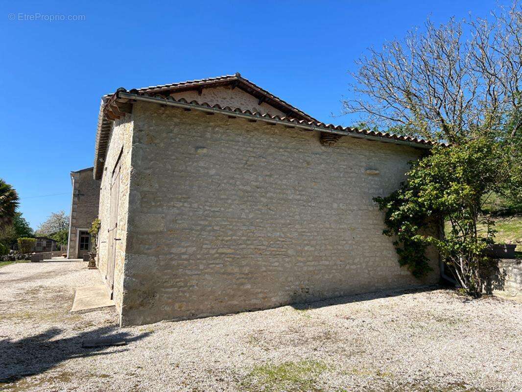 Maison à NANTEUIL
