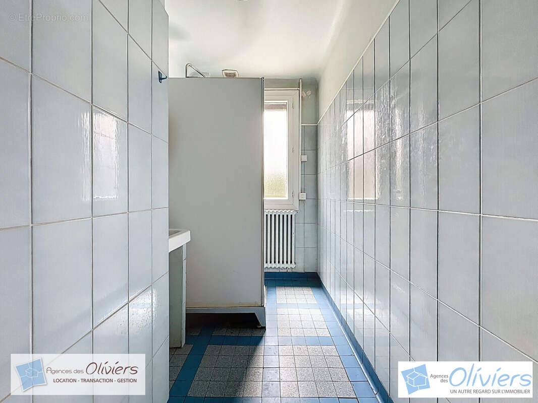 Maison à VOISINS-LE-BRETONNEUX