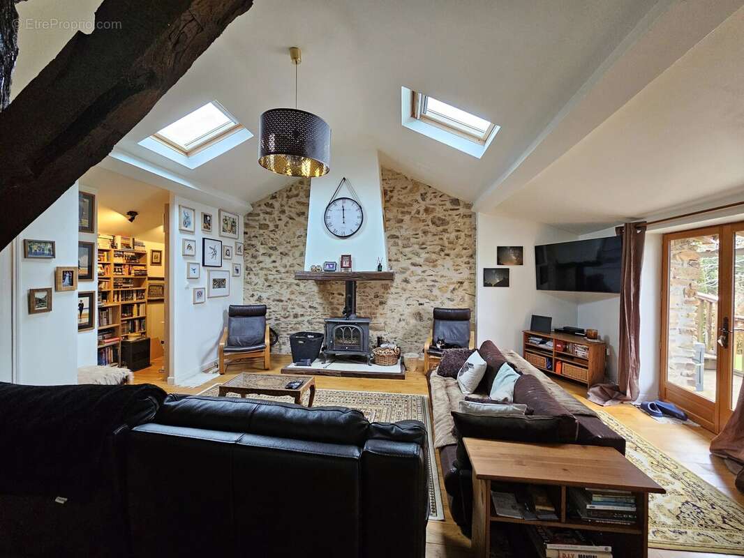 Maison à MASSIGNAC