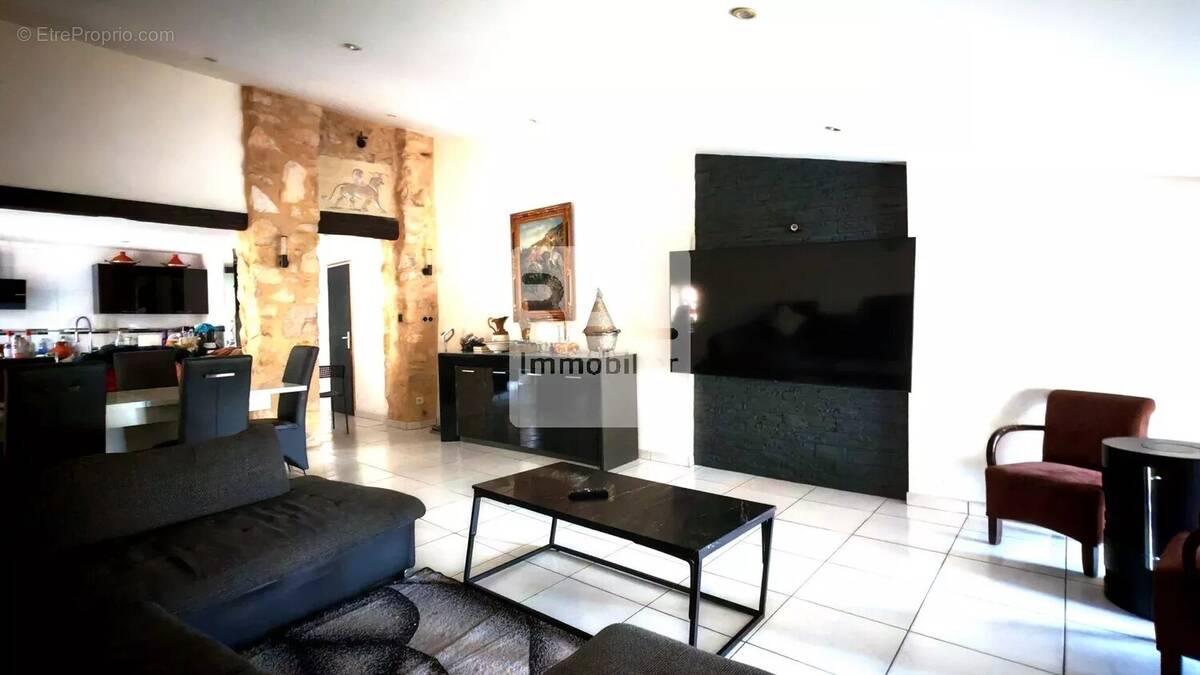 Maison à BOURG-SAINT-ANDEOL