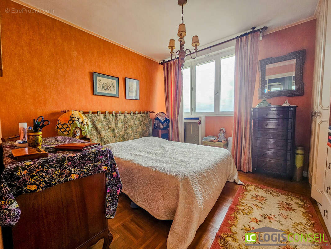 Appartement à CHATILLON