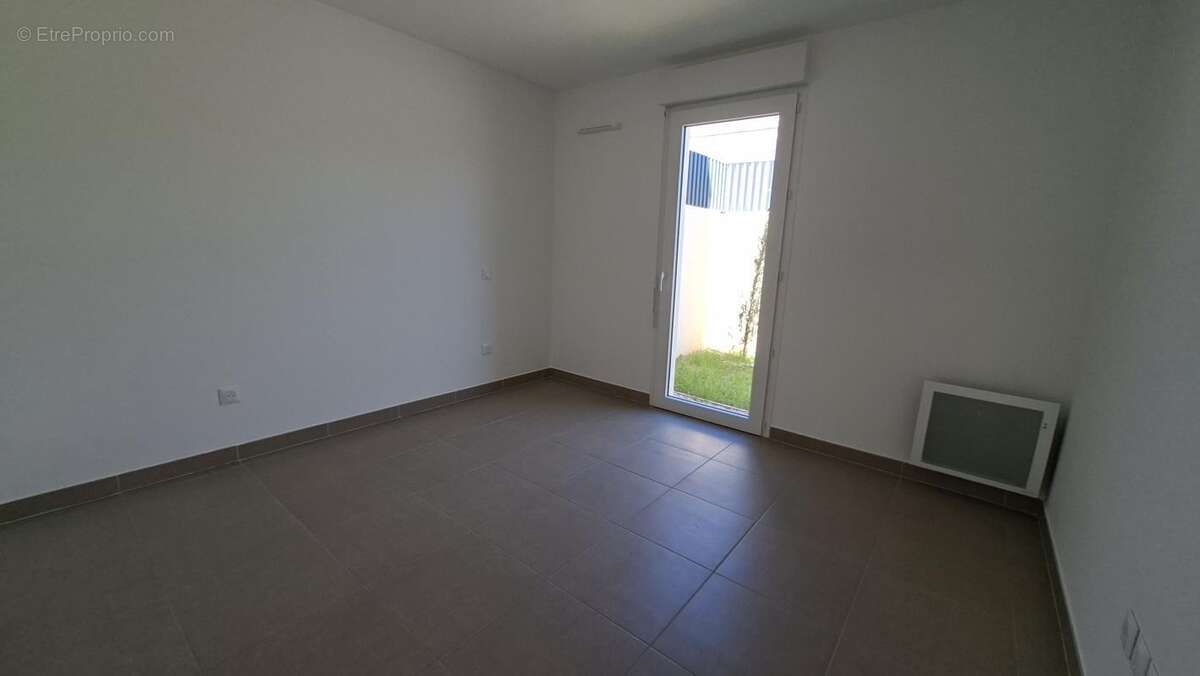 Appartement à MORIERES-LES-AVIGNON