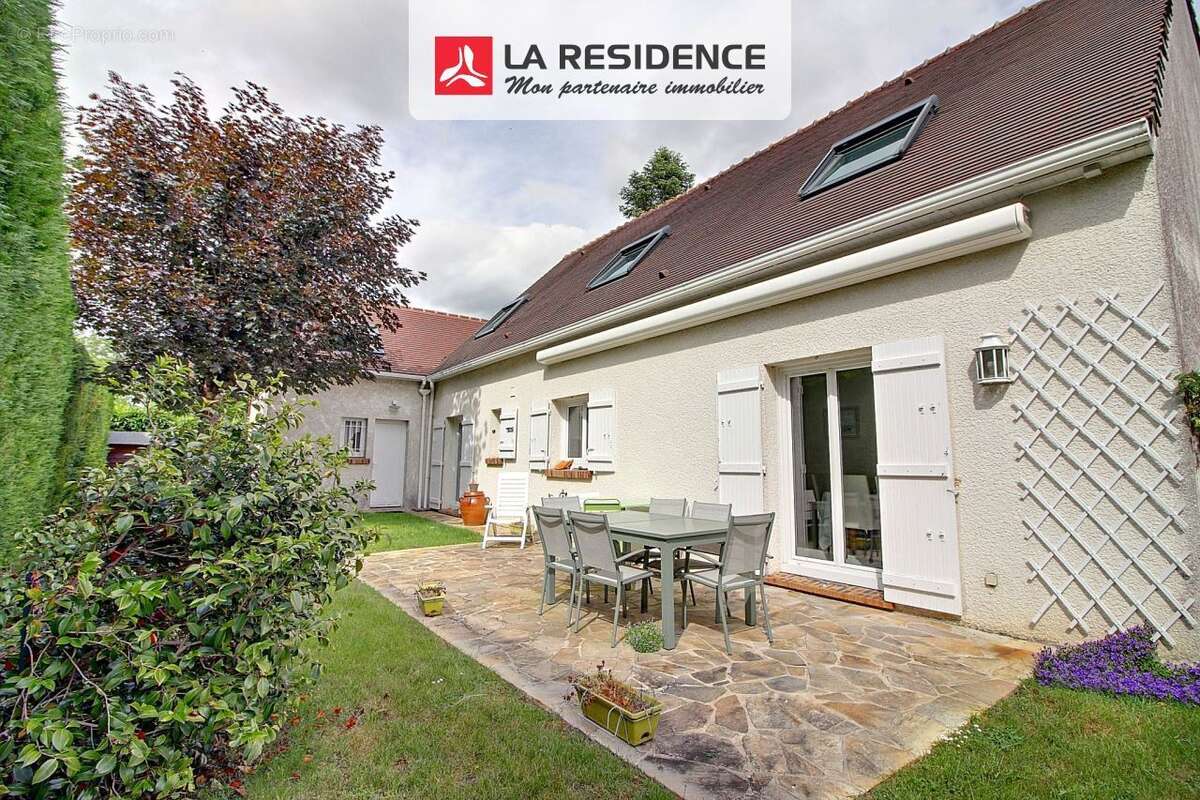 Maison 210 m² à Chambourcy  - photo 6