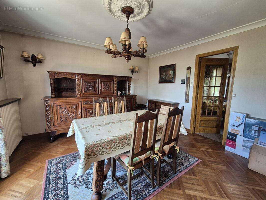 Maison à CHOISY-AU-BAC