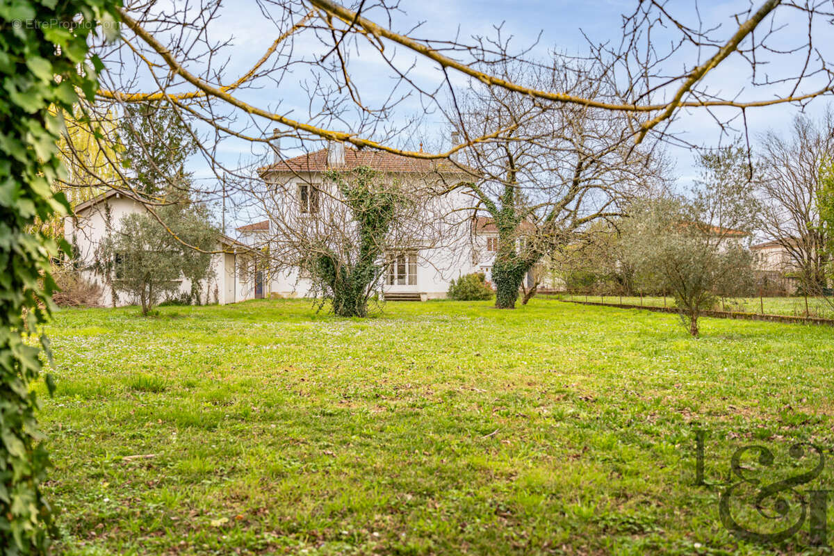 Maison à VILLENEUVE-SUR-LOT