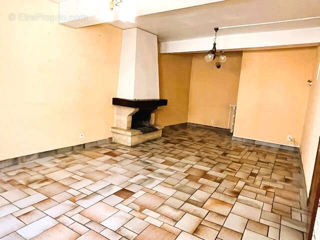 A vendre maison de ville a etage cour cave    limoux - photo 2
