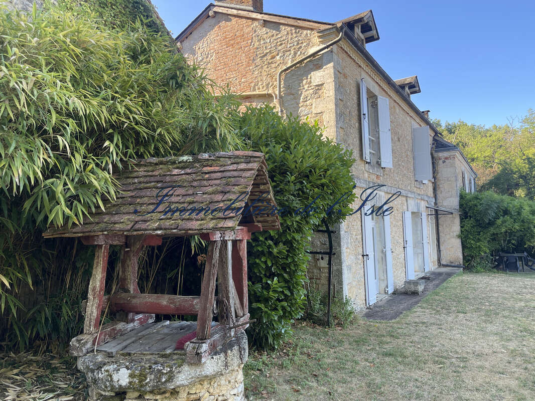 Pays d'ans - propriete ancienne  avec dependances - piscine couverte - gite - photo 19