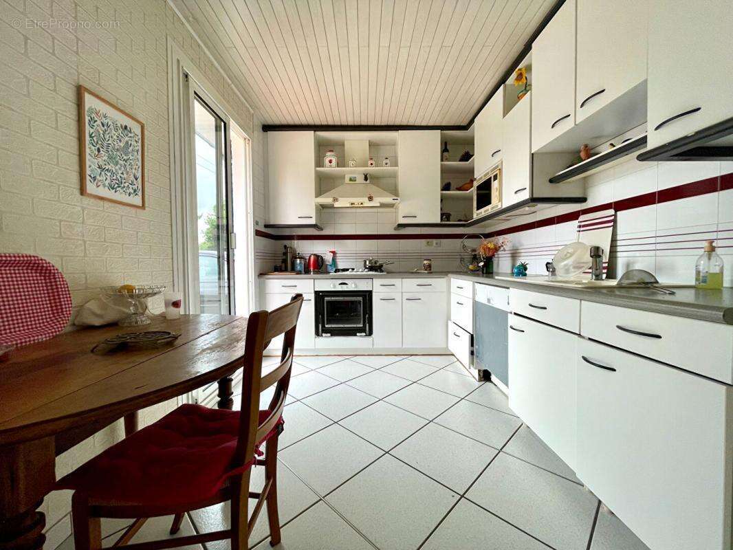 Maison Cestas Gazinet 6 pièce(s) 130 m2 + véranda - photo 7