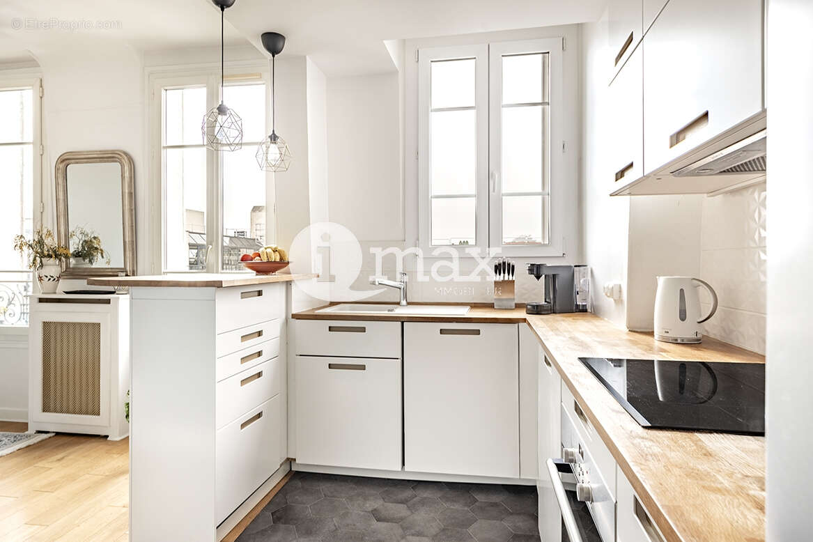 Appartement à LEVALLOIS-PERRET
