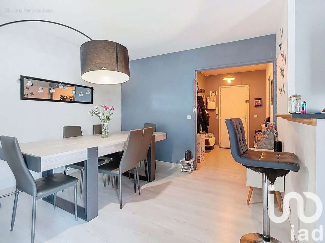 Photo 5 - Appartement à SAVIGNY-LE-TEMPLE