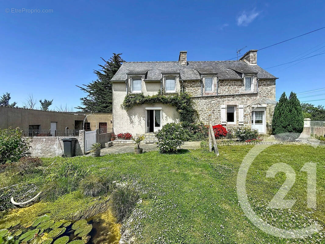 Maison à PLEVENON