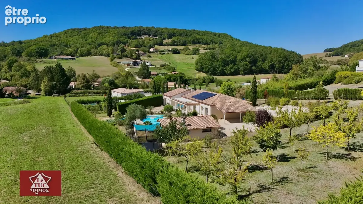 Grande maison tout confort avec pool house et piscine. - photo 2