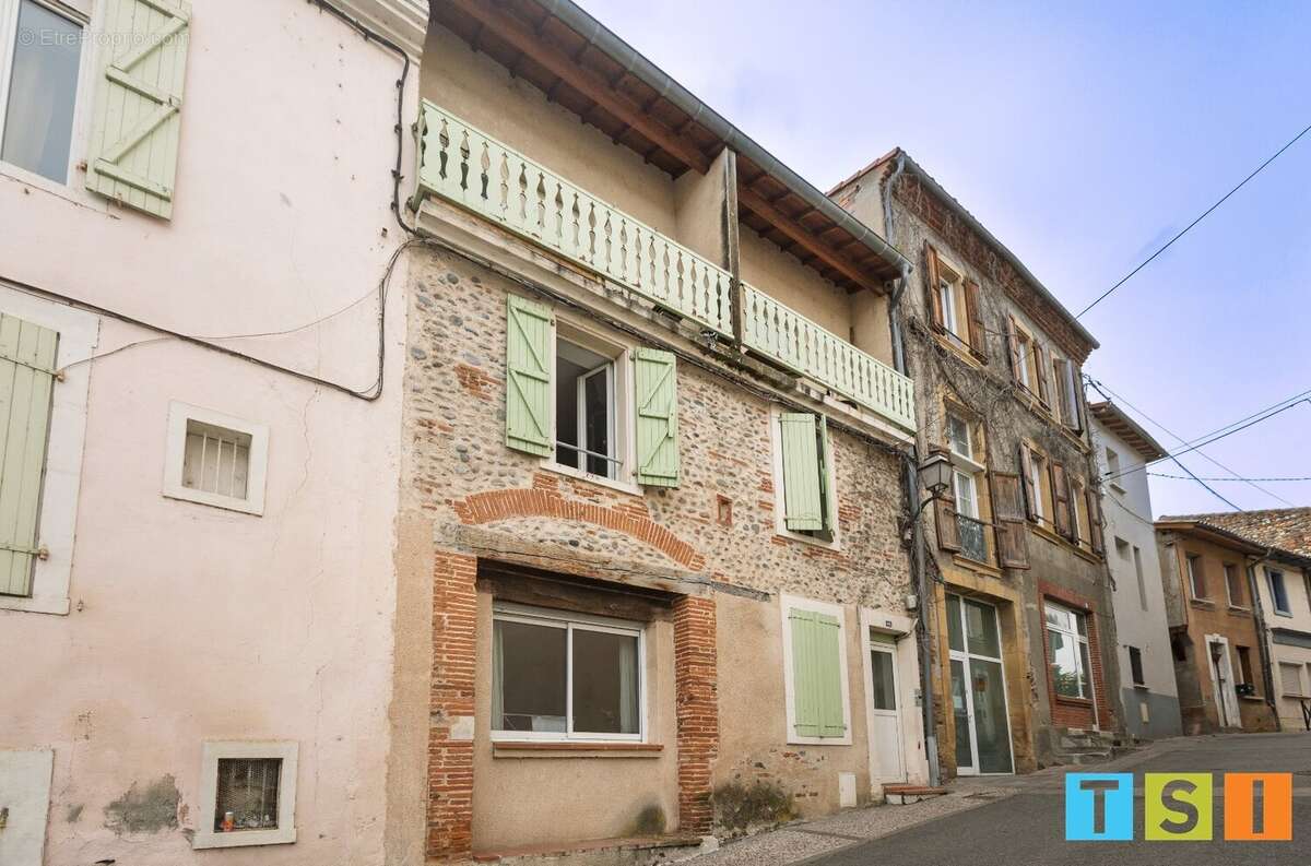Maison à CAZERES