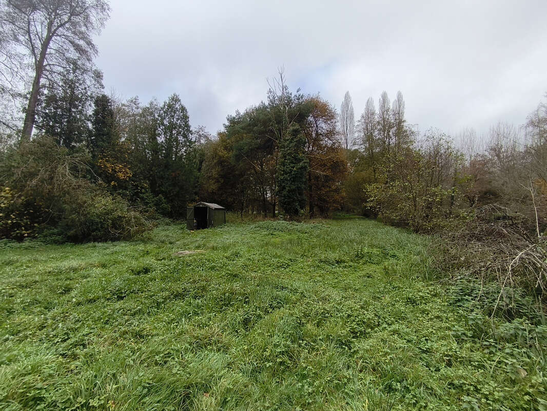 Terrain à PONTVALLAIN