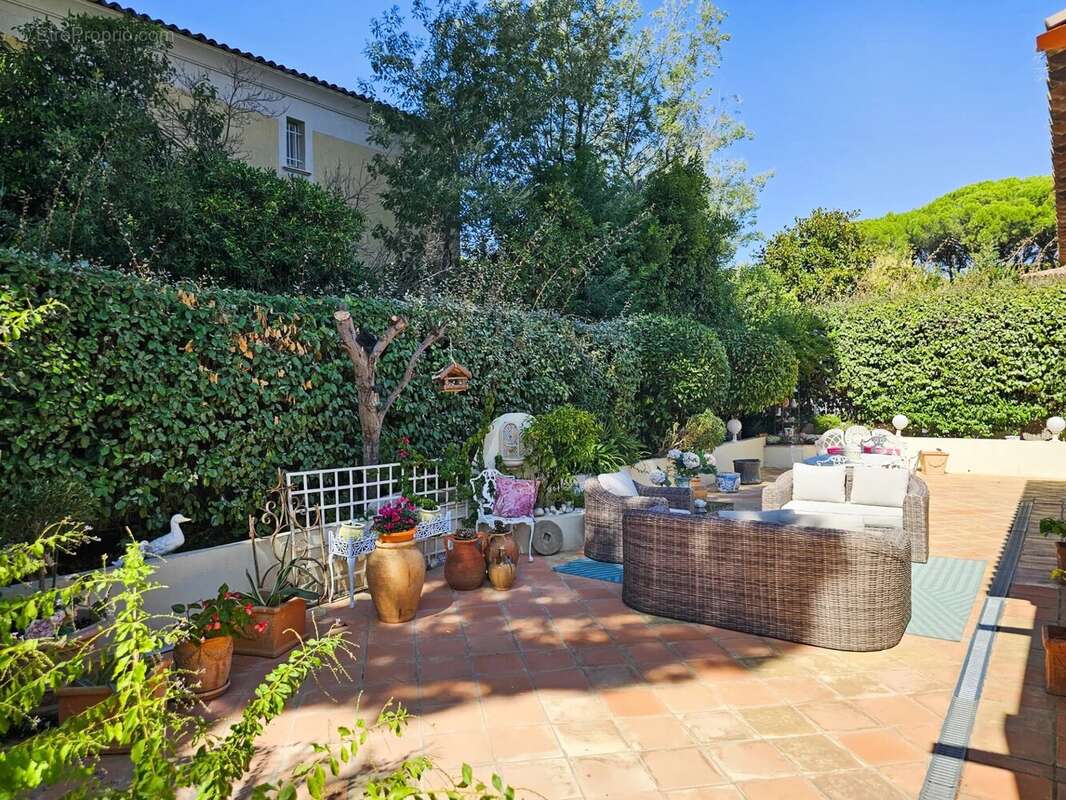 Maison à SAINT-RAPHAEL