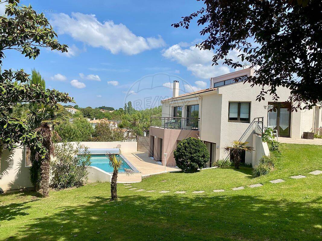 Maison à SAINT-PALAIS-SUR-MER