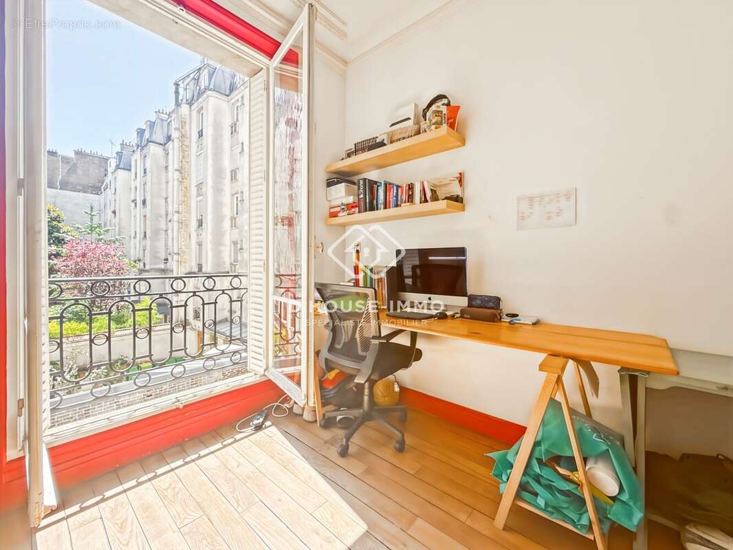 Appartement à PARIS-18E